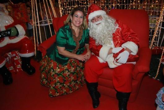 Papai Noel chega na Nereu Ramos com neve 