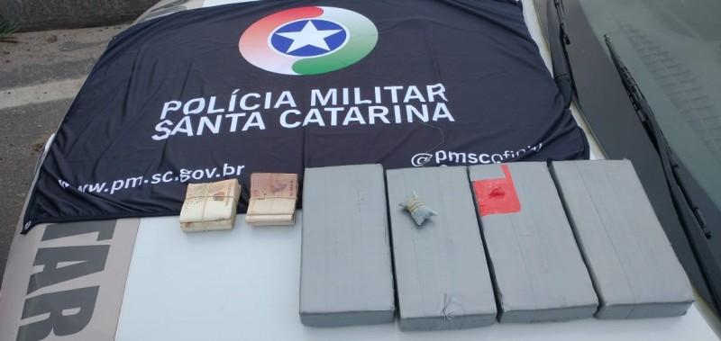 Após perseguição, Polícia Militar prende suspeito em Içara, na BR-101