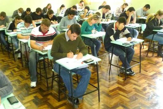 Exame de suficiência da área contábil reuniu mais de 150 alunos em Criciúma