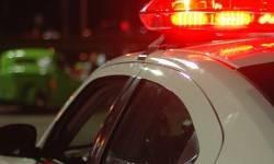 Polícia Militar aborda carro e encontra arma de fogo e munições 