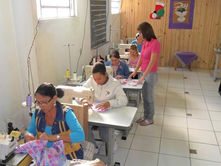 Novo curso de costura industrial previsto para maio