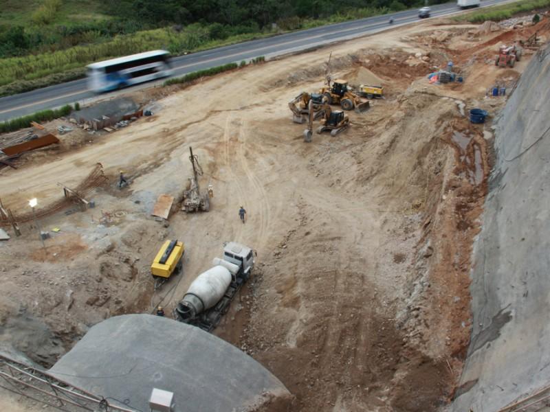 Seguem detonações de rochas na BR-101 esta semana