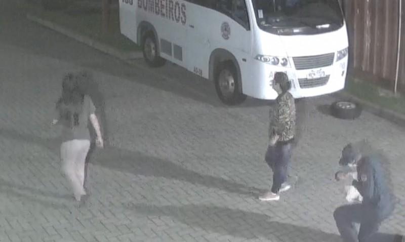 Vídeo: bombeiros de Tubarão salvam bebê engasgado