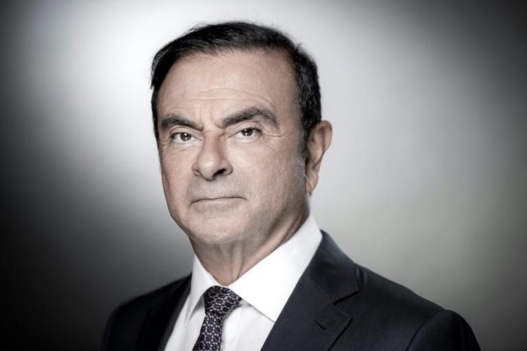 Carlos Ghosn deixa prisão domiciliar no Japão
