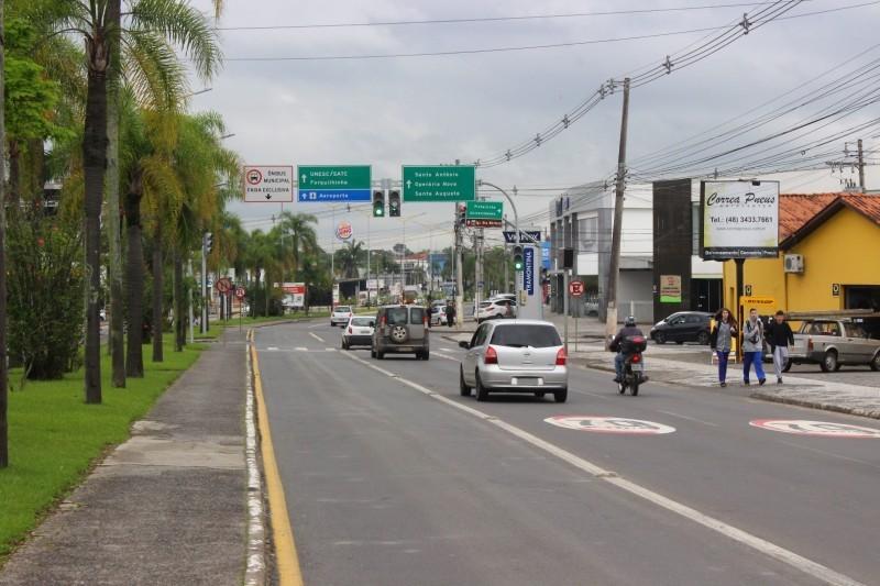  Radares eletrônicos da avenida Centenário vão passar por medição do Inmetro 