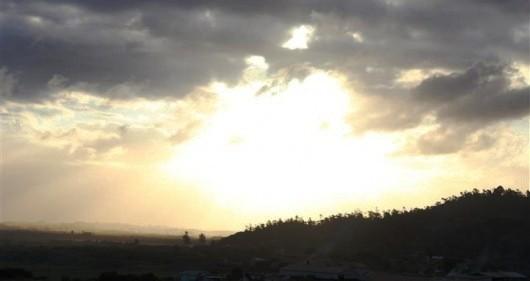 Chuva fica até sexta, mas fim de semana será com sol