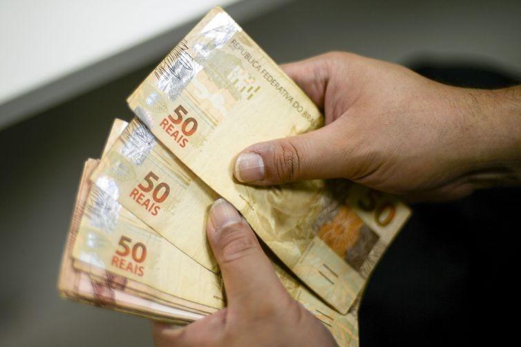 Caixa inicia nesta sexta o pagamento do FGTS; saiba como sacar 