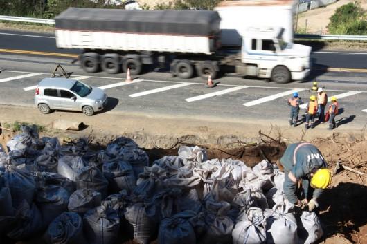 Nesta quinta-feira, haverá interrupção no trânsito da BR-101, em Tubarão
