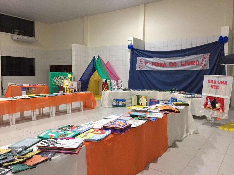 Feira do Livro de Cocal do Sul segue até esta quarta-feira