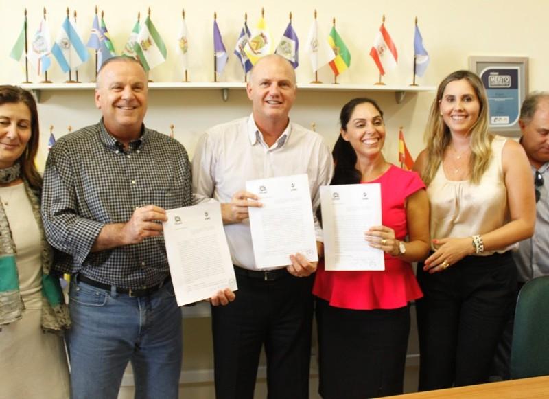 Convênio para implantação do Centro Especializado em Reabilitação é assinado 