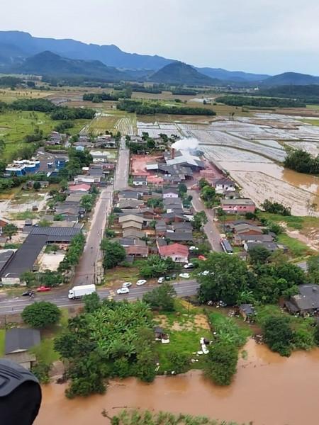 Fortes chuvas: imagens mostram situação em Praia Grande