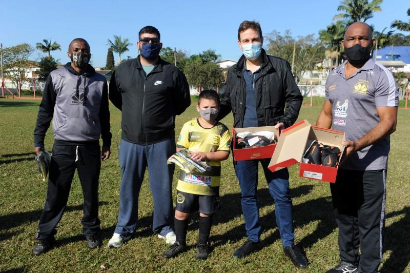 Ricardo Guidi viabiliza recurso que proporcionará novas escolinhas de futebol em Criciúma
