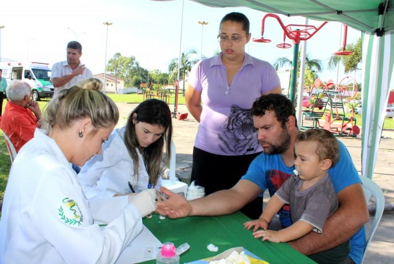 Ações de saúde são realizadas no bairro Pinheirinho