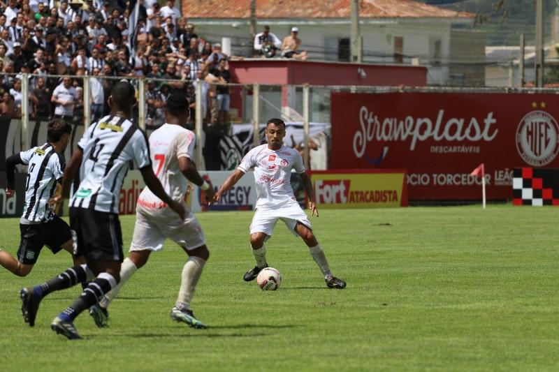 Hercílio Luz empata com o Figueirense e está eliminado do Catarinense; confira os semifinalistas
