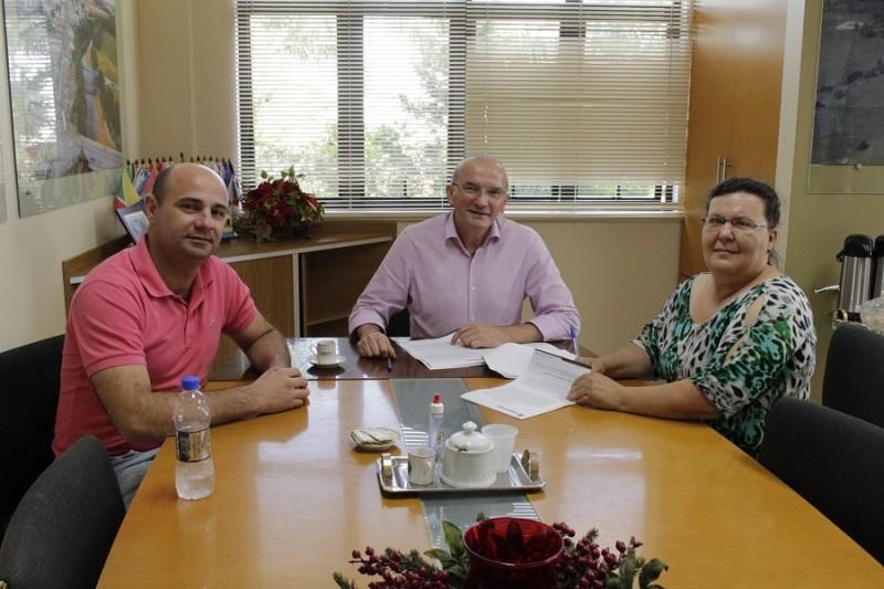 Governo Municipal renova parceria com entidades de Forquilhinha