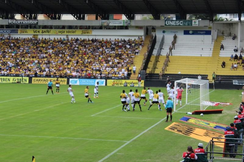 Criciúma vence primeira no Brasileirão e afunda Figueira na lanterna