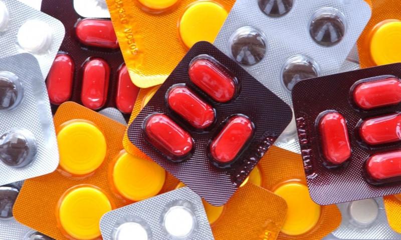 OMS vê primeiros resultados de testes com medicamentos para Covid-19
