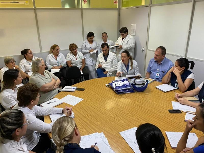 Coronavírus: Hospital São José realiza reunião e alerta sobre a importância do controle de infecções