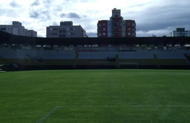 Criciúma aposta no fator casa para vencer o Atlético Paranaense