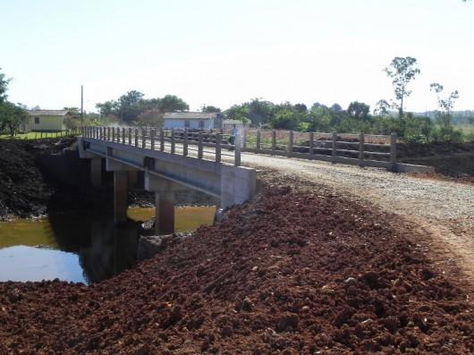 Forquilhinha inaugura ponte de 42 metros