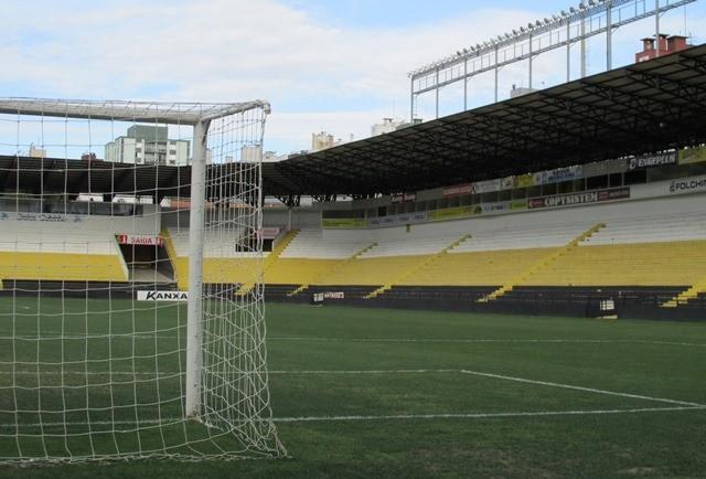  Ingressos à venda para o jogo entre Criciúma e Joinville