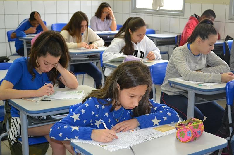 Alunos participam da primeira etapa do Prêmio Acic de Matemática