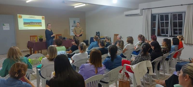 Em Urussanga, profissionais da educação participam de palestra com a PM 