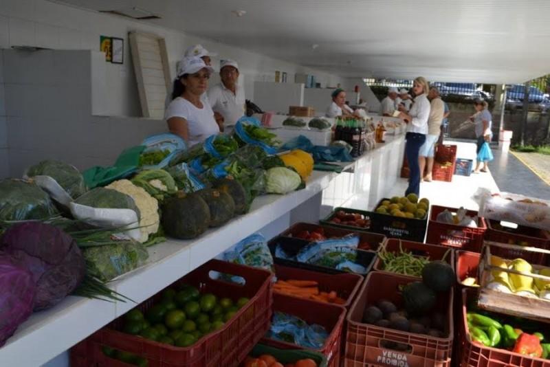 Cocal do Sul amplia Feira Livre Municipal