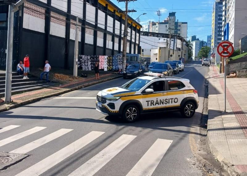 Jogo entre Criciúma e Botafogo terá interdições no trânsito; bloqueios iniciam a partir das 13 horas