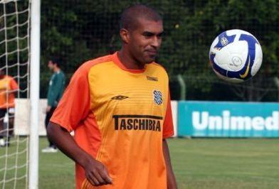 Mais três contratações na mira do Tigre