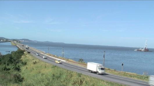 Obras da ponte Anita Garibaldi seguem em duas frentes