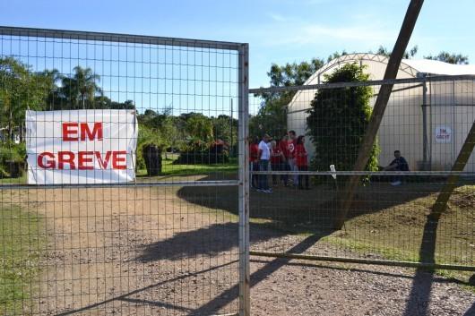 Quase 100% dos servidores públicos municipais de Criciúma aderem à greve