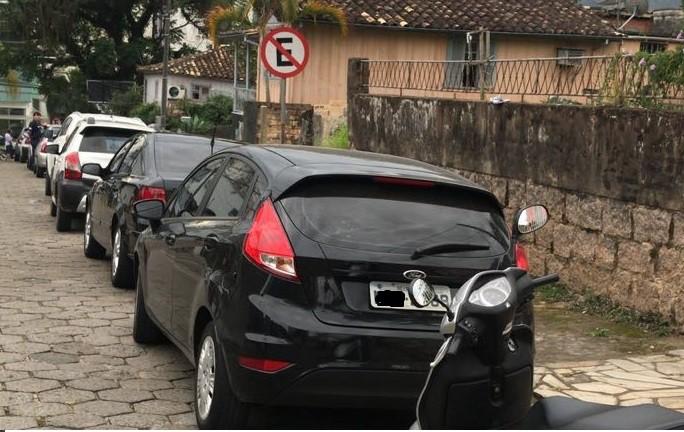 Em Criciúma, postos registram longas filas para abastecimento