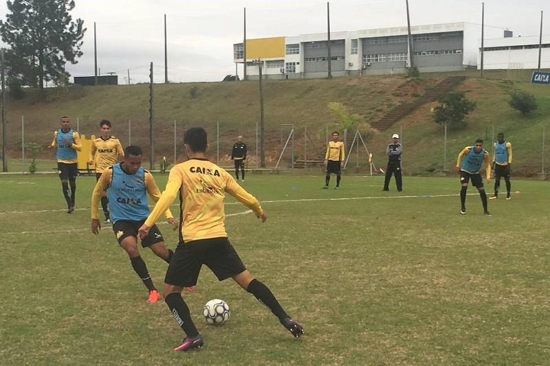 Criciúma se reapresenta e foca na sequência de jogos em casa