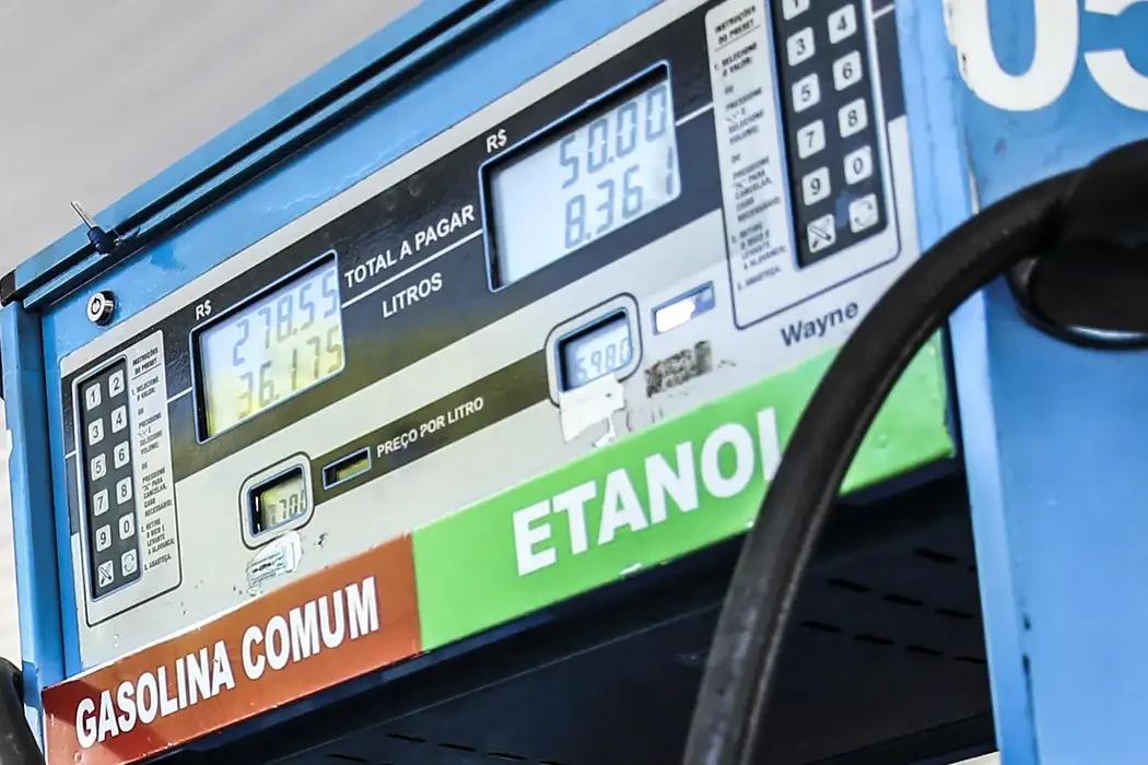 Petrobras reduz preço da gasolina a partir desta terça-feira