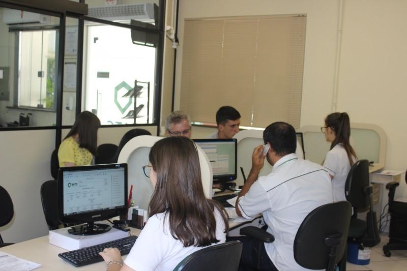 Pais e alunos se preparam para o início do ano letivo  