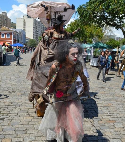 Cirquinho do Revirado em Caminhos Revirados