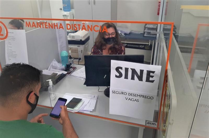 Sine de Içara começa a semana com mais de 25 vagas em aberto