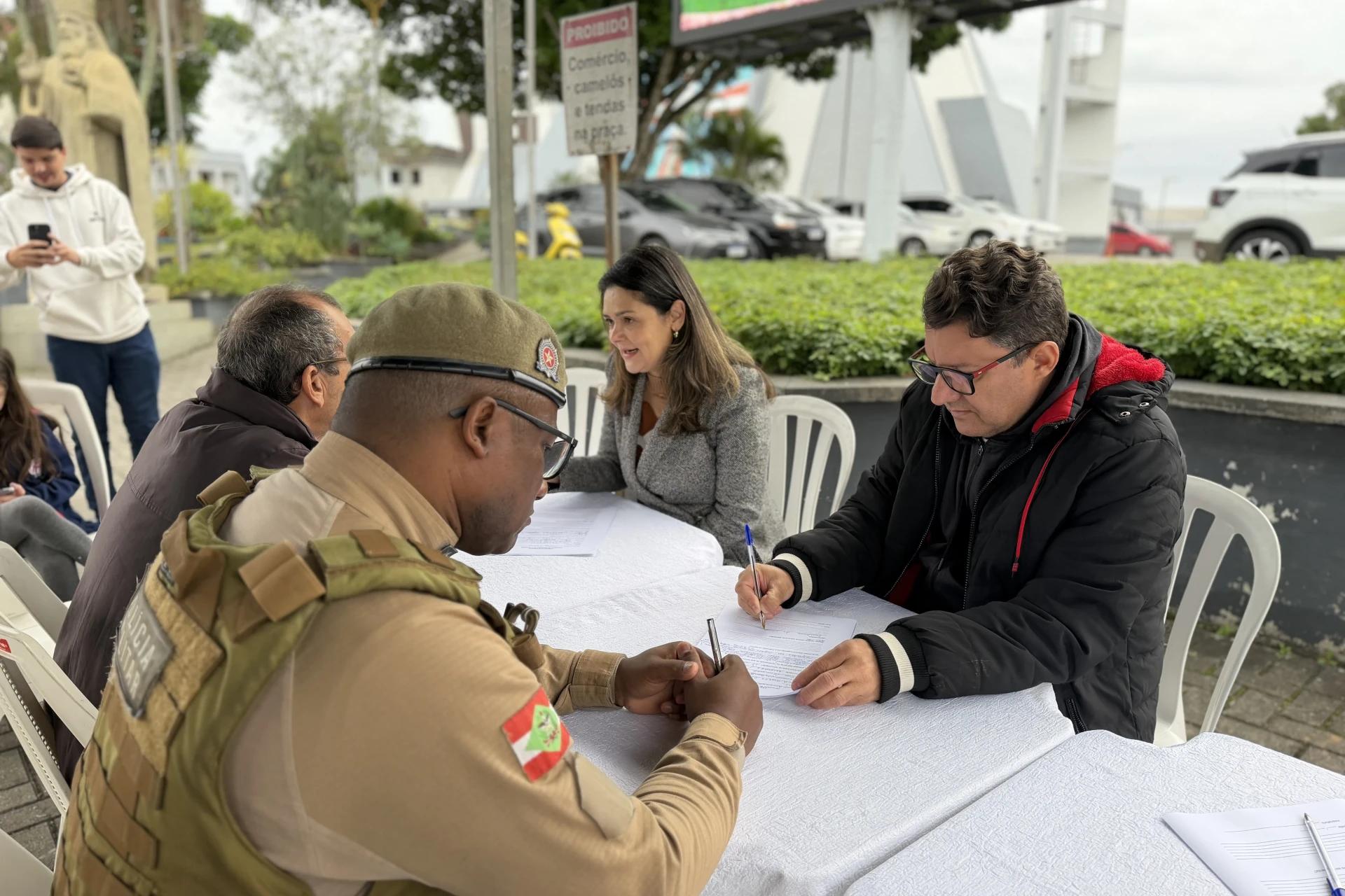Câmara nos Bairros reúne moradores da Grande Rio Maina para ouvir demandas da comunidade