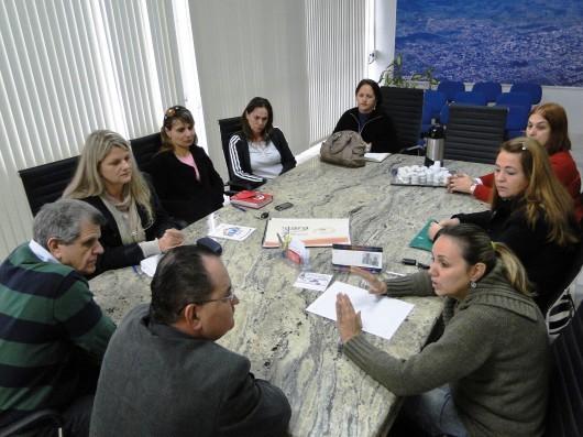 Reunião para discutir situação do Hospital São Donato