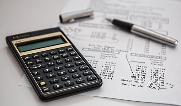 Cresce para 63% o número de consumidores que controlam suas finanças