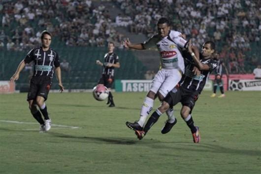 Tigre perde para o Figueirense em jogo com nove gols