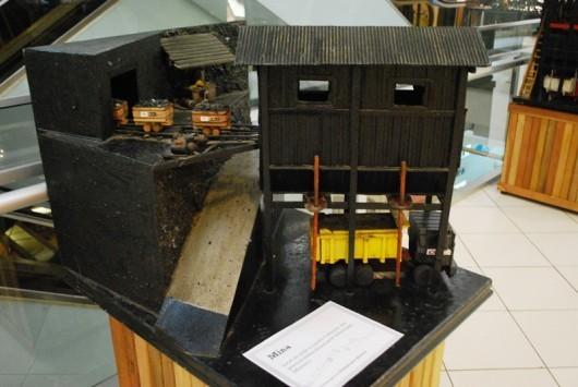 Exposição homeangeia trabalhador mineiro
