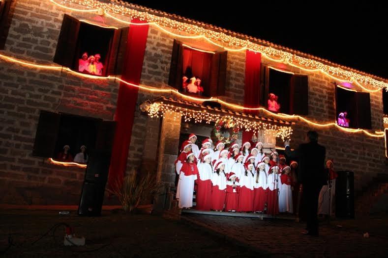 Evento marca a abertura das comemorações de Natal no Unibave