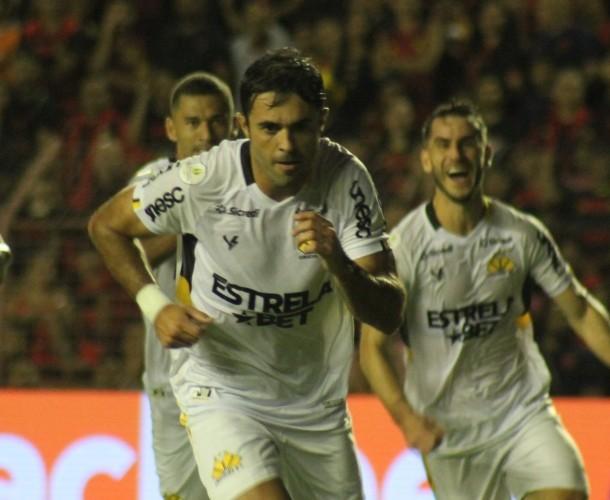 Atacante Eder é eleito o melhor jogador da 27ª rodada da Série B 