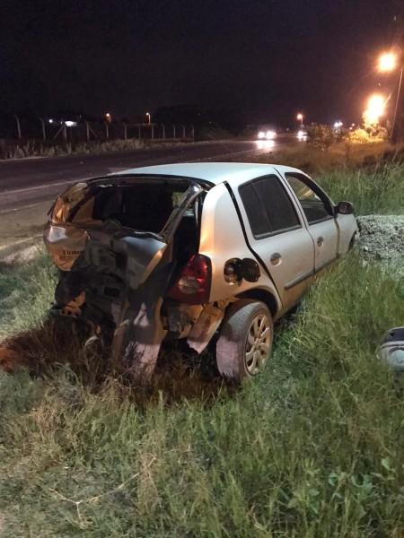 Colisão entre veículos deixa uma pessoa ferida na SC-100
