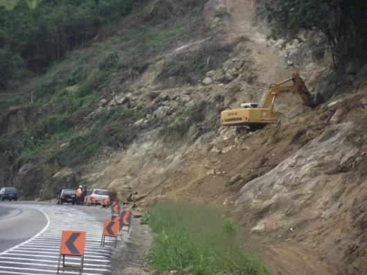 BR-101 terá trânsito interrompido nesta quinta-feira