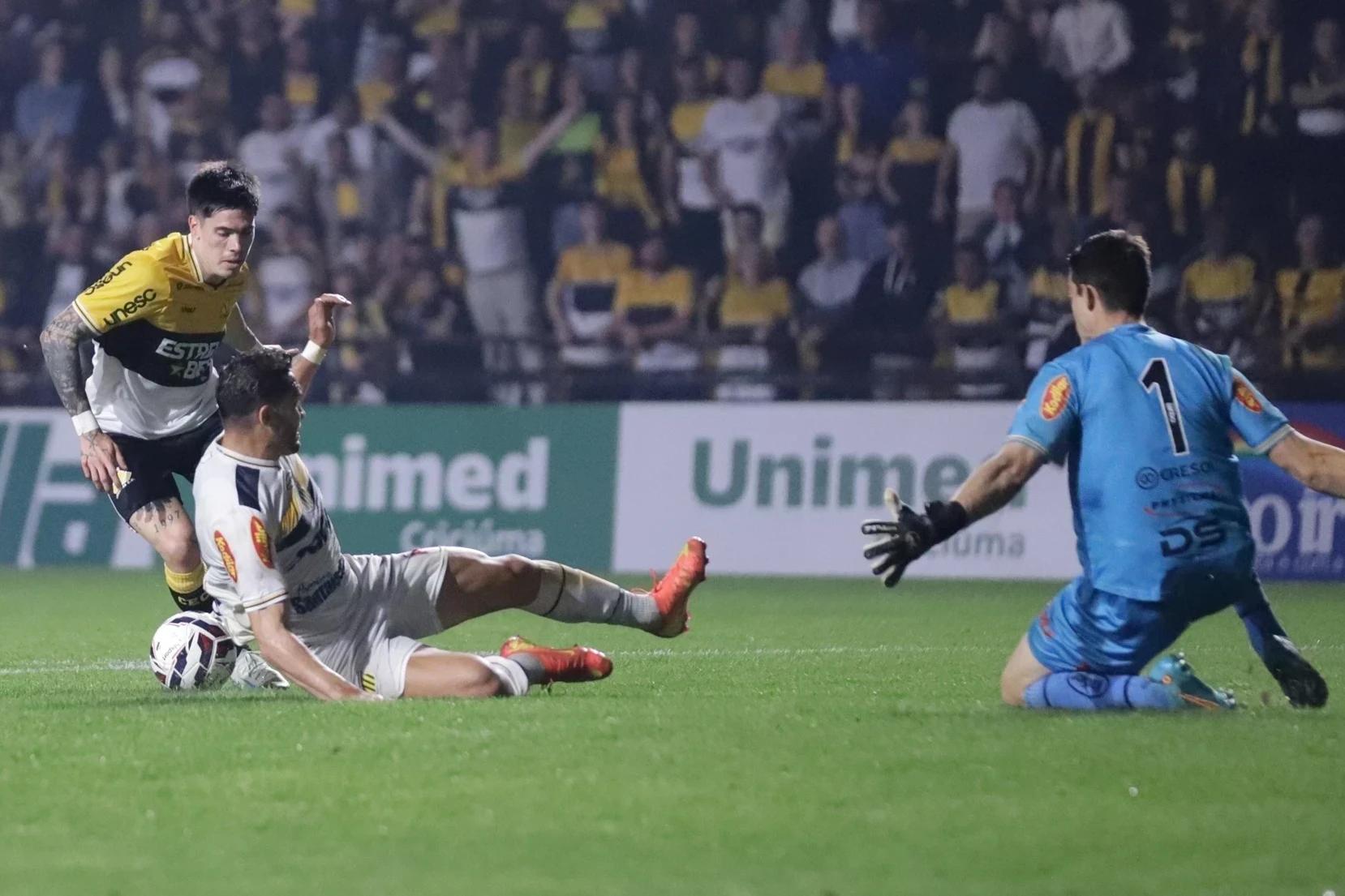 Gol de Borasi contra Novorizontino teve inspiração em conversa com irmão