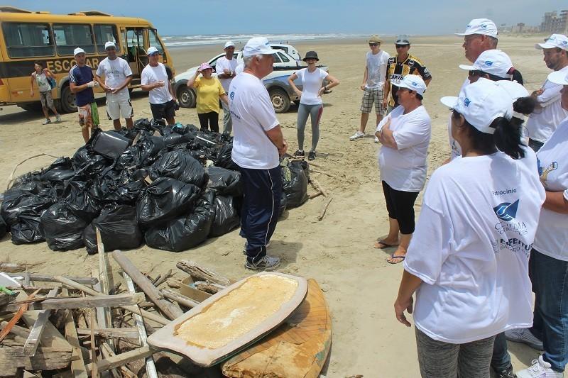 Balneário Rincão terá operação Praia Limpa neste sábado