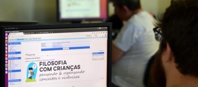 Projeto leva filosofia para crianças da rede municipal de Criciúma